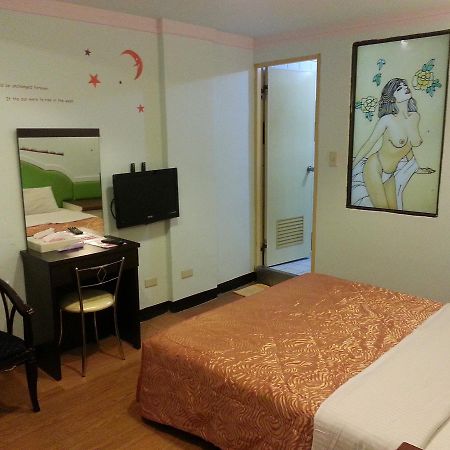 Rido Hotel Taichung Bagian luar foto