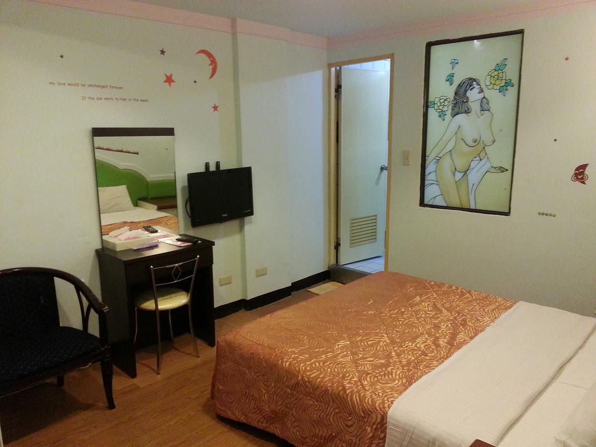 Rido Hotel Taichung Bagian luar foto