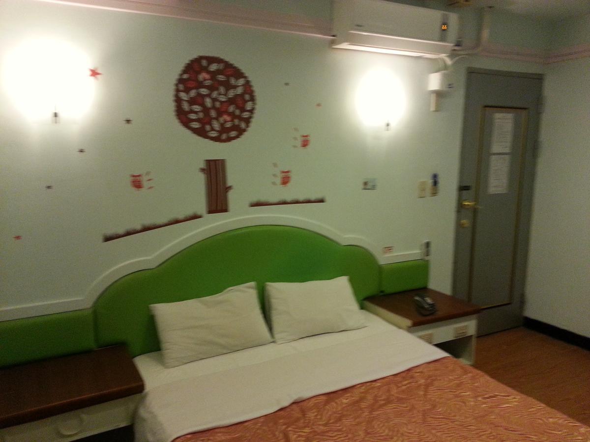 Rido Hotel Taichung Bagian luar foto