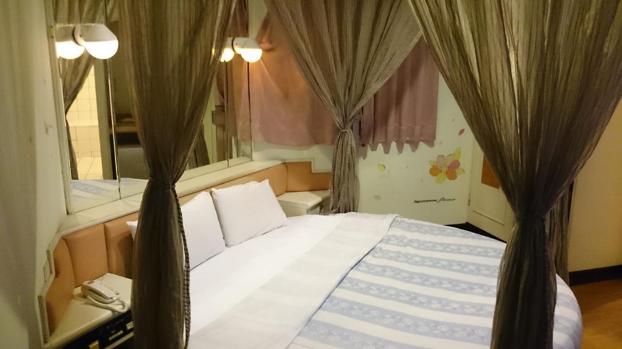 Rido Hotel Taichung Bagian luar foto