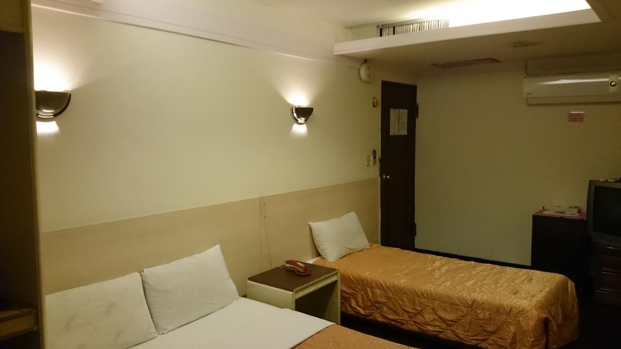 Rido Hotel Taichung Bagian luar foto