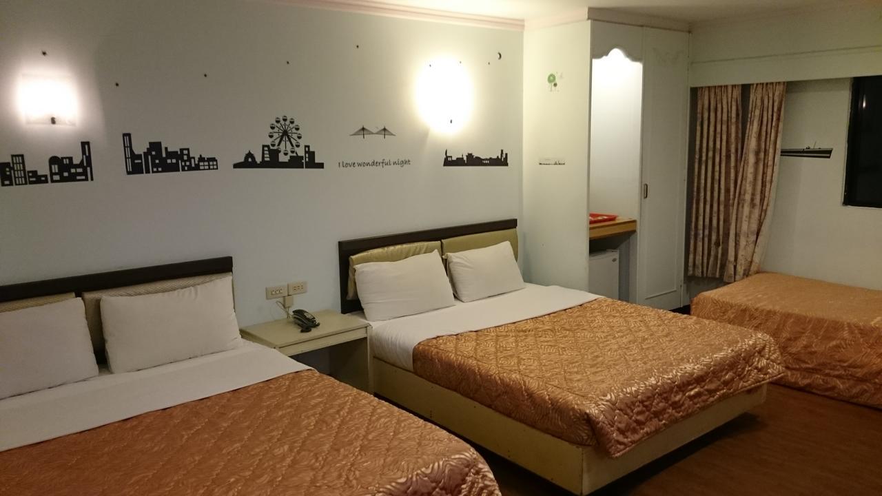 Rido Hotel Taichung Bagian luar foto