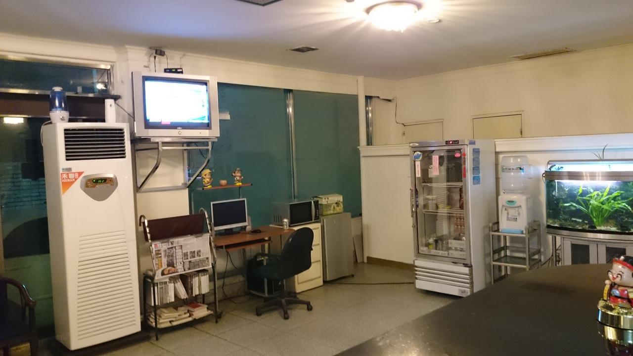 Rido Hotel Taichung Bagian luar foto