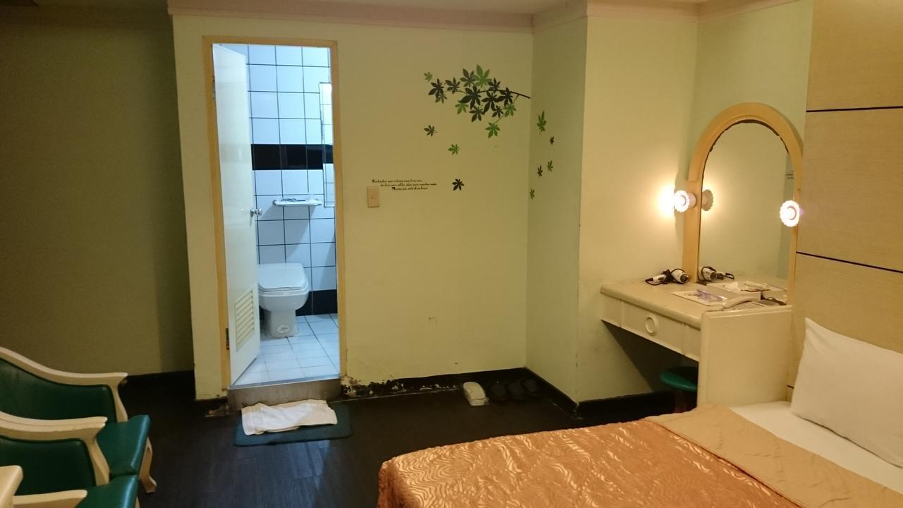 Rido Hotel Taichung Bagian luar foto